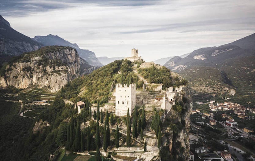 Castello di Arco sponda trentina del Lago di Garda