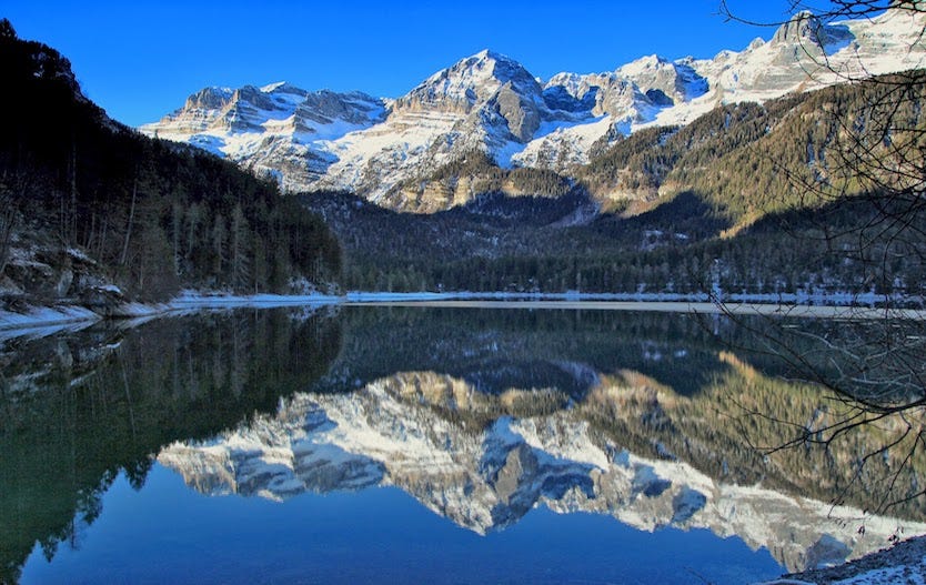 Lago di Tovel Trentino in inverno escursioni 