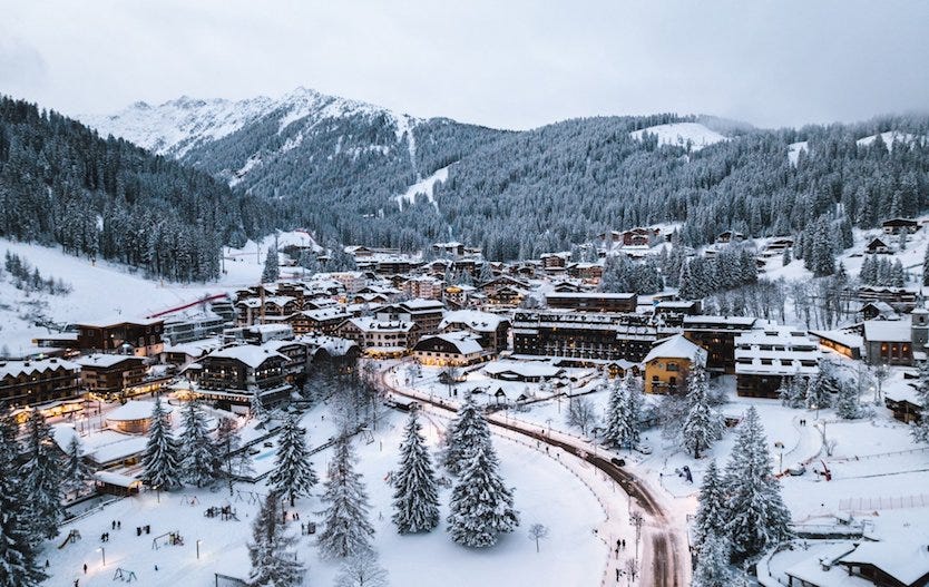 Madonna di Campiglio innevata turismo sostenibile trentino