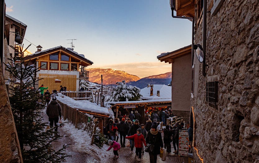 Meractini di Natale di Rango al tramonto 